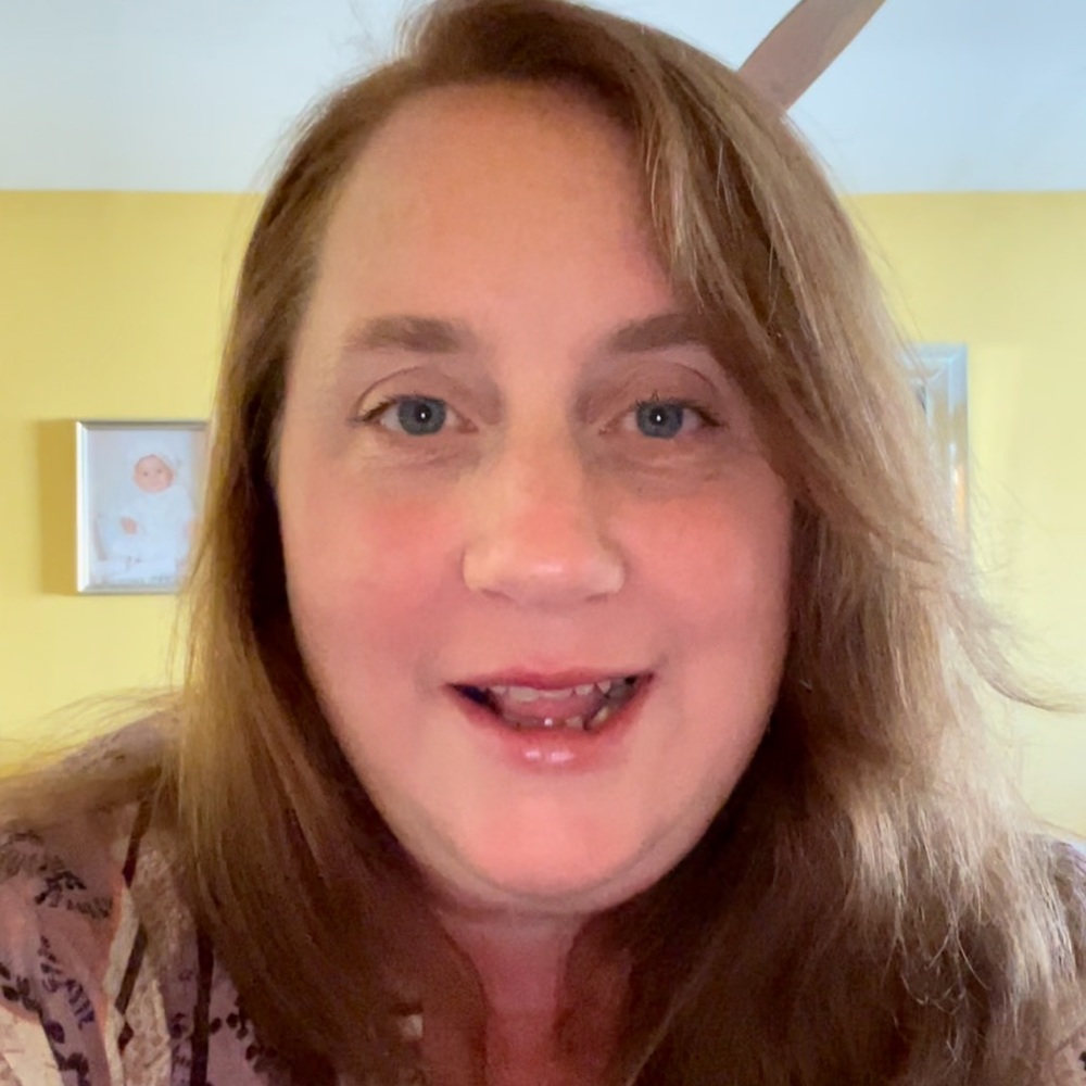 Meet your Posher, Angela